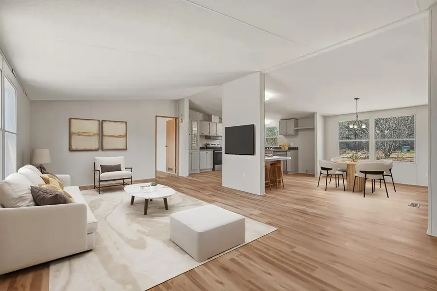 3742 Highway 0240 North, Mauk, GA 31058 - #3