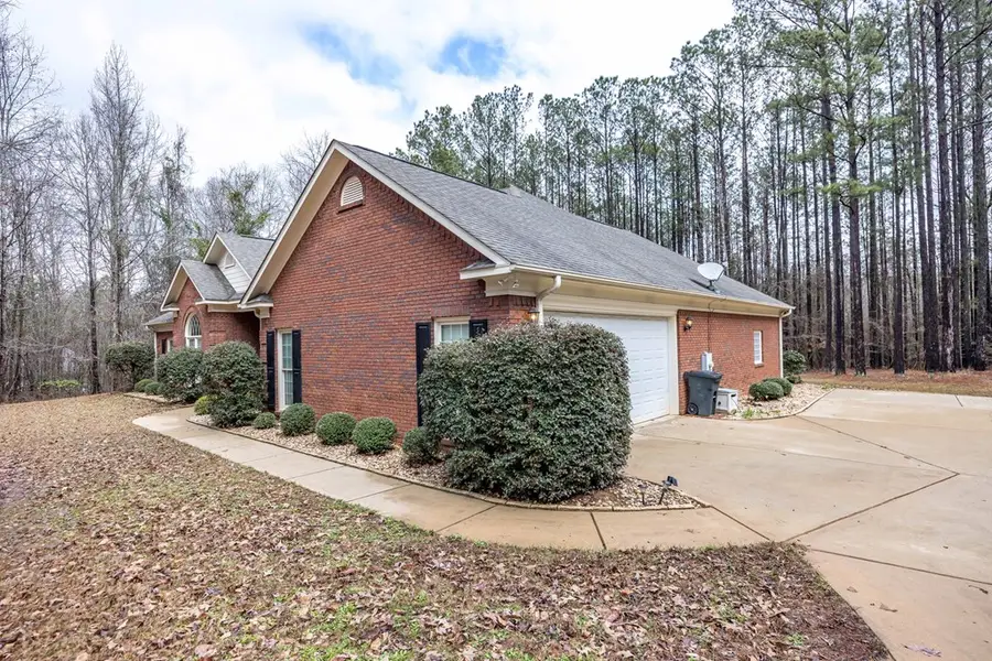 145 Madison Way, Ellerslie, GA 31807 - #2