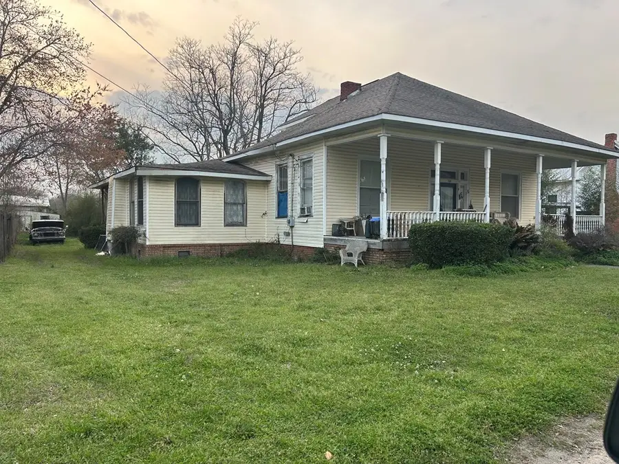 306 Goolsby Street, Hurtsboro, AL 36860 - #2