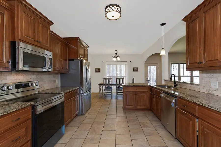 2074 Calhoun Road, Hamilton, GA 31811 - #3