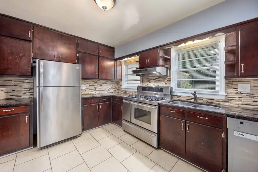 1700 North Dixon Drive, Columbus, GA 31906 - #2