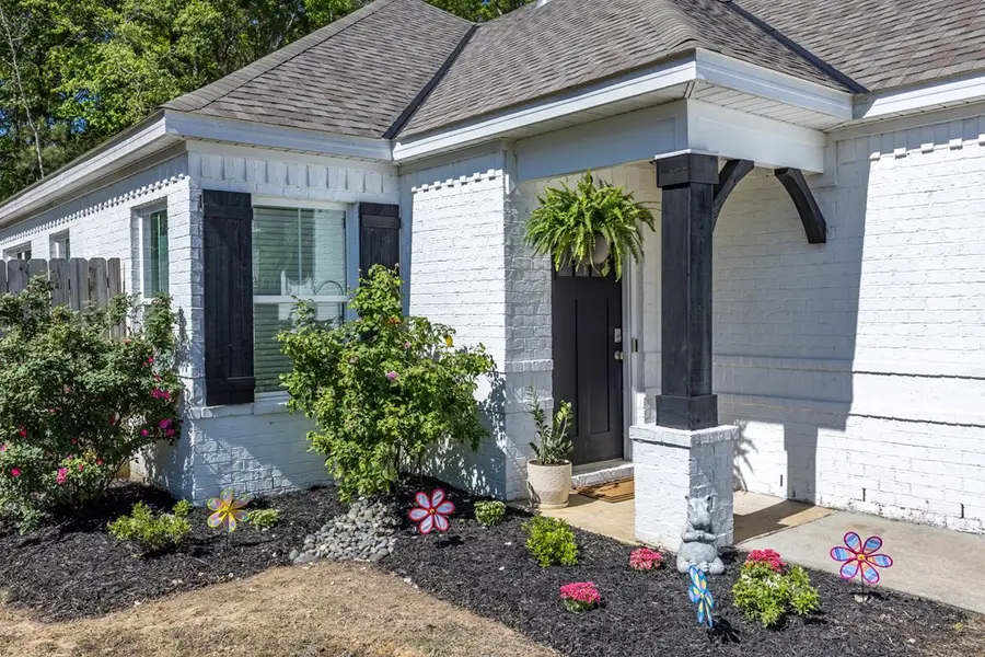 90 Quail Run Avenue, Smiths Station, AL 36877 - #2