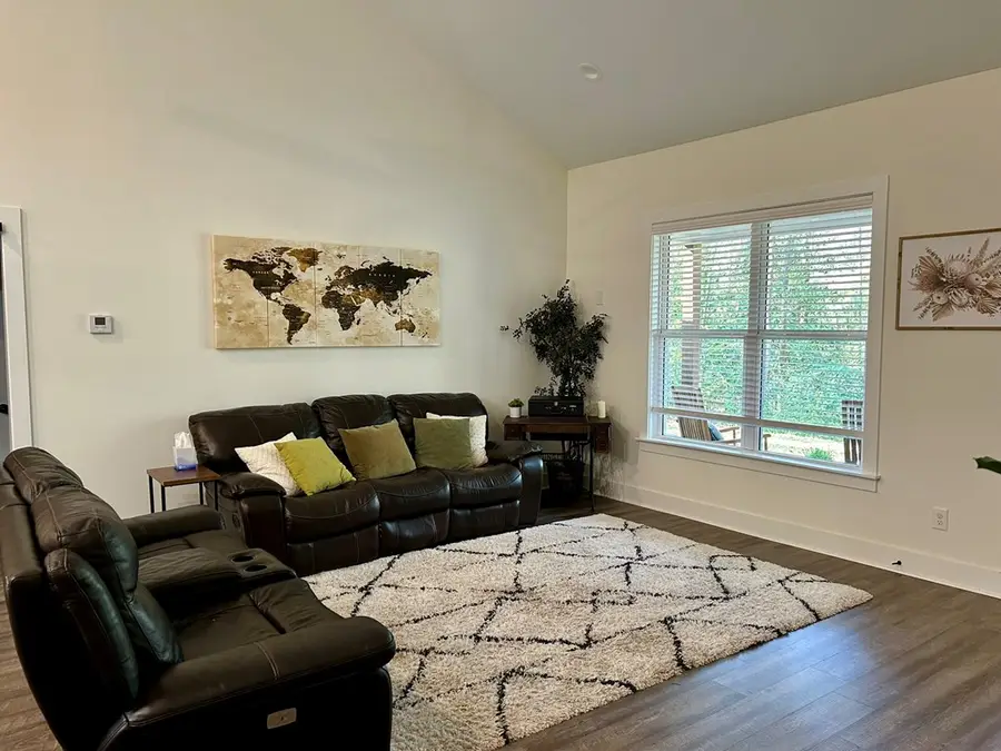 220 N Wood Avenue, Pine Mountain, GA 31822 - #2