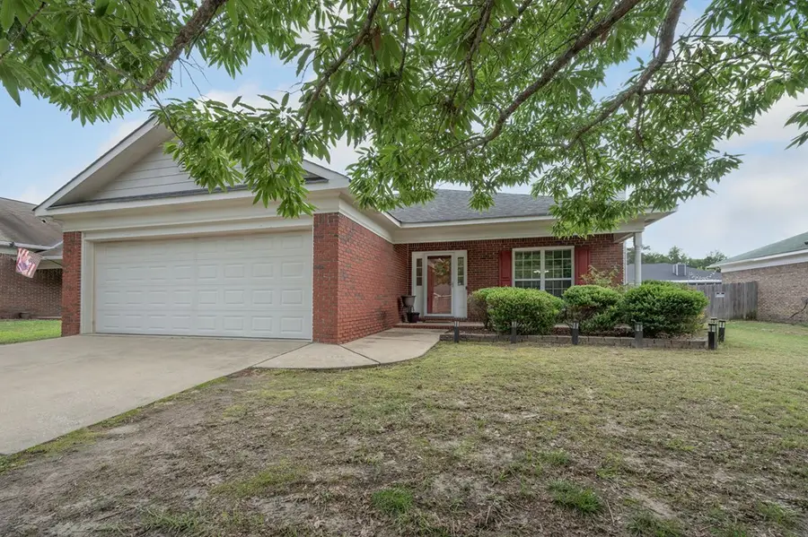 61 Lincolnshire Lane, Phenix City, AL 36870 - #2