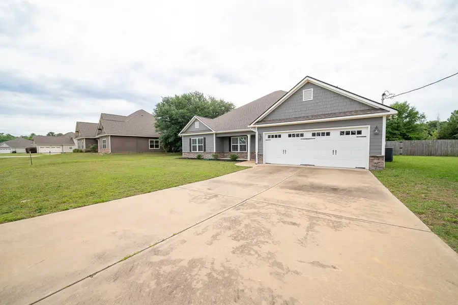 16 Maxwell Drive, Fort Mitchell, AL 36856 - #2