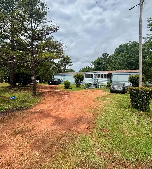 499 Valley Road, LUMPKIN, GA 31815