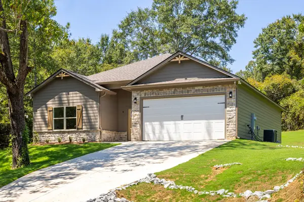 8 Hill Street, PHENIX CITY, AL 36869