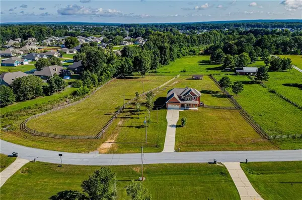 3 Winter Hawk Lane, FORT MITCHELL, AL 36856