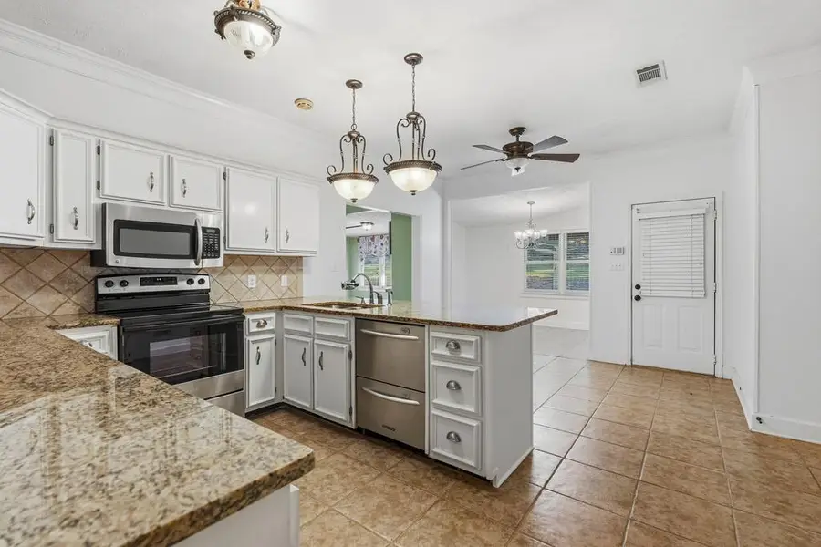 434 Station Drive, Smiths Station, AL 36877 - #3