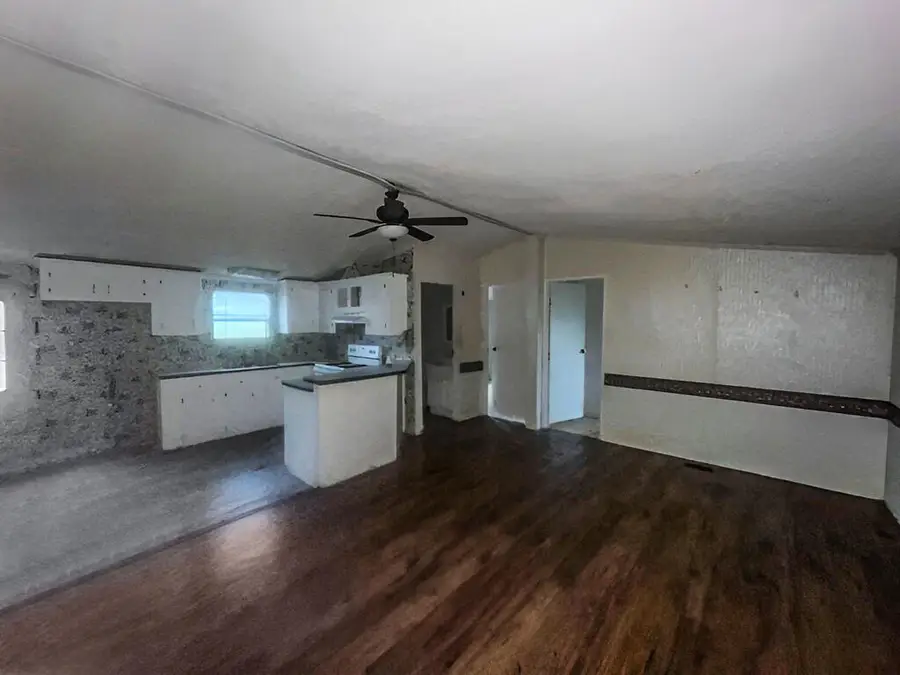 61 Amber Drive, Ray City, GA 31645 - #2