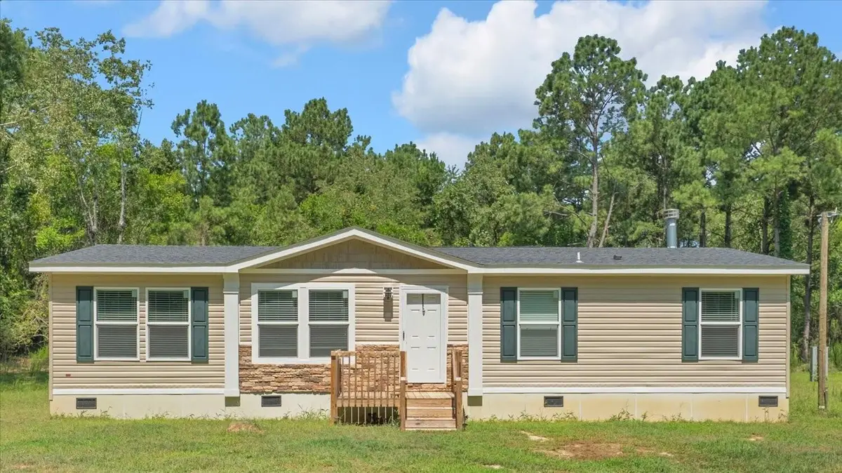 152 Ridgelake Circle, Saint Matthews, SC 29135 - Image #1