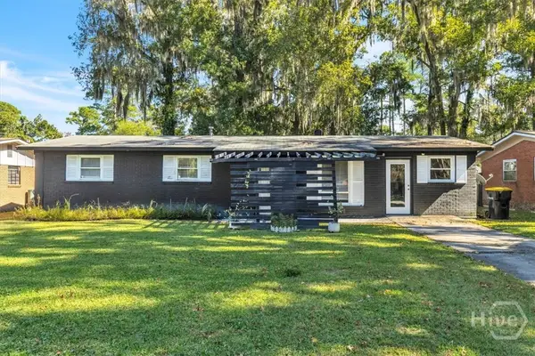 5904 Fairview Avenue, Savannah, GA 31406