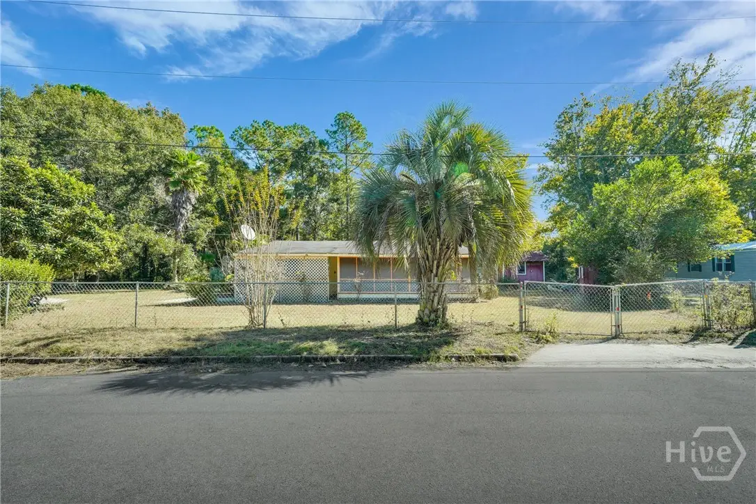 1106 Alabama Street, Darien, GA 31305 - Image #1