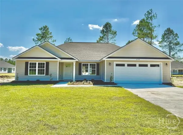 638 Belfast Loop, Ellabell, GA 31308