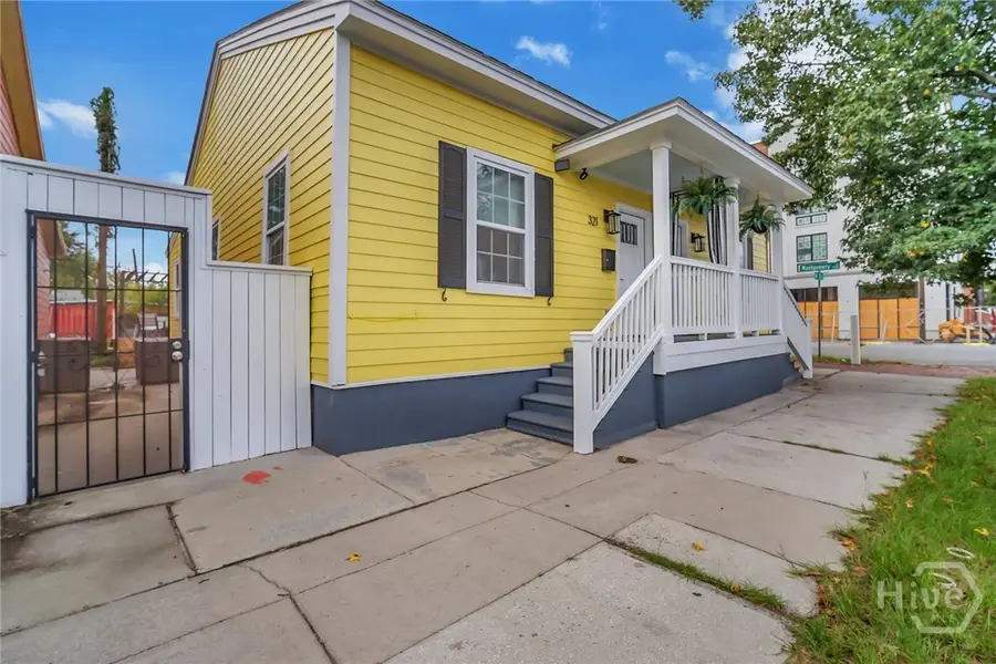 321/323 W 31st Street, Savannah, GA 31401 - Image #2