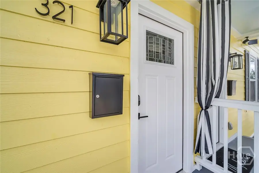 321/323 W 31st Street, Savannah, GA 31401 - Image #3
