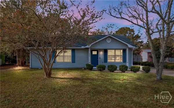 649 Honey Ridge Lane, Hinesville, GA 31313