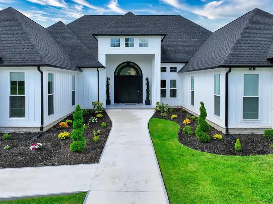 347 Madison Grove Blvd, Thomasville, GA 31757 - Image #2