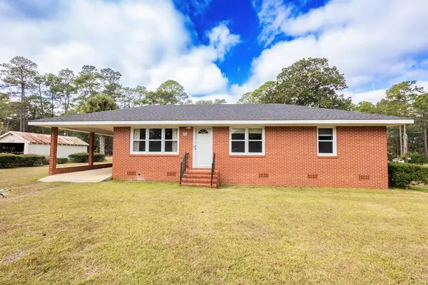 255 Dogwood Dr, Thomasville, GA 31757