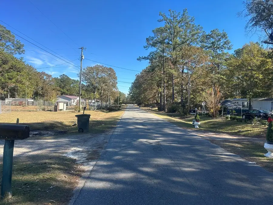 131 Sanford Heights, Thomasville, GA 31757 - Image #2