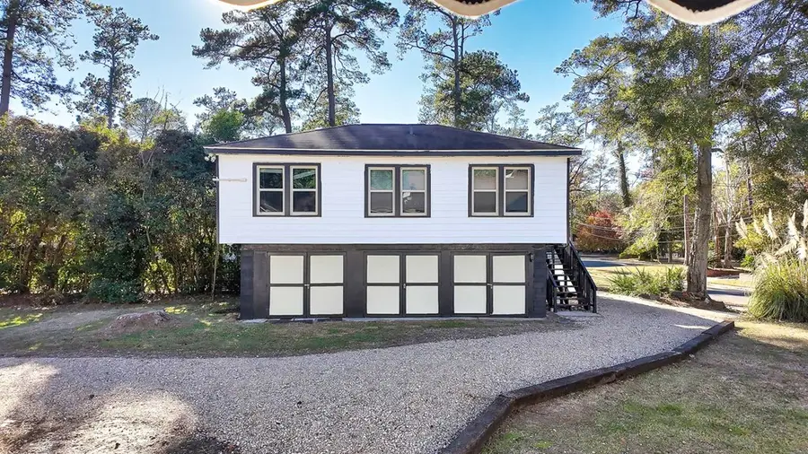 339 Glenwood Dr, Thomasville, GA 31792 - Image #2