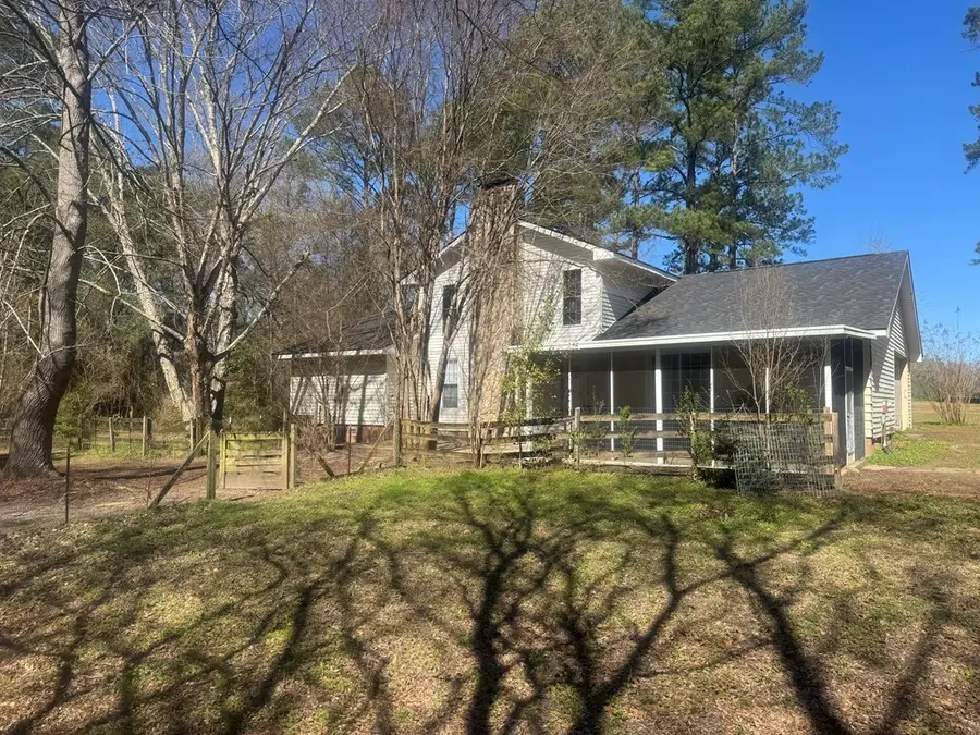 1104 Lewis Rd, Cairo, GA 39828 - #2