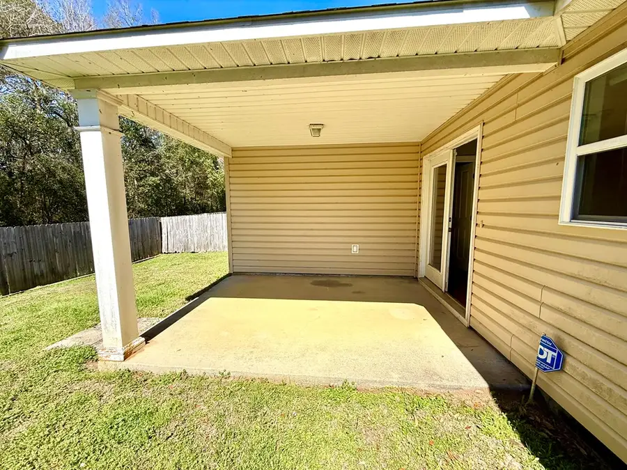 1317 Young St, Thomasville, GA 31792 - #3