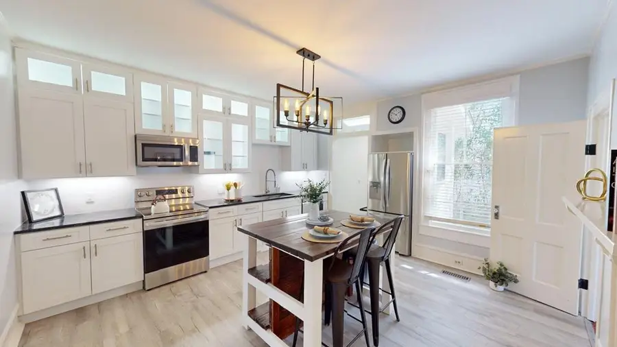 526 N Crawford St, Thomasville, GA 31792 - #2