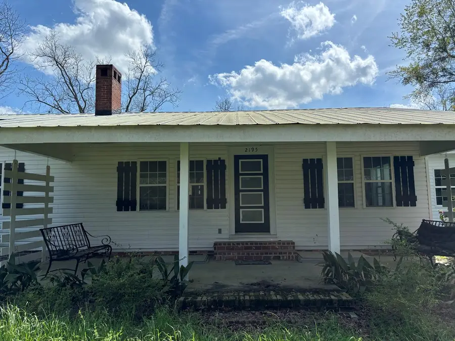 2195 Coffee Rd., Pavo Barwick, GA 31626 - #2