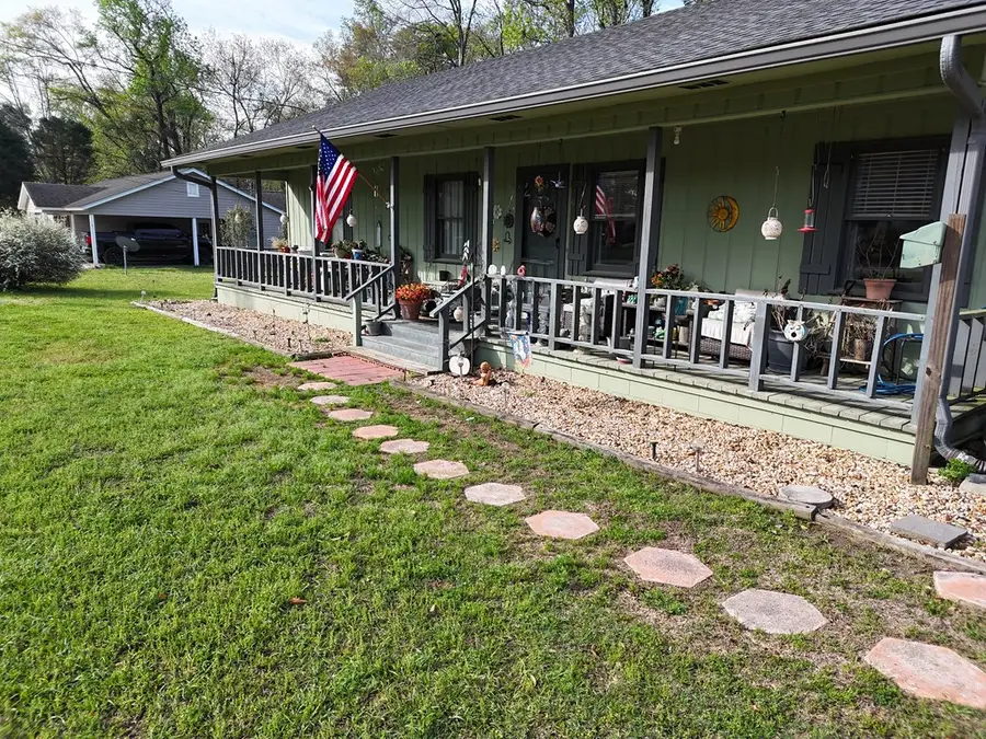 96 Bond St., Thomasville, GA 31757 - #2