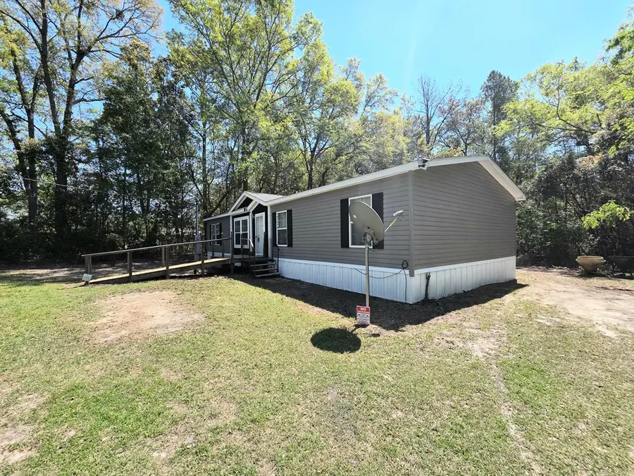 365 Oakridge Ave., Boston, GA 31626 - #2