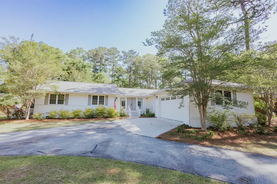 2011 Hollywood Dr, Thomasville, GA 31792 - #2