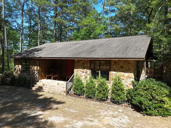431 Beth Page Rd., Thomasville, GA 31792