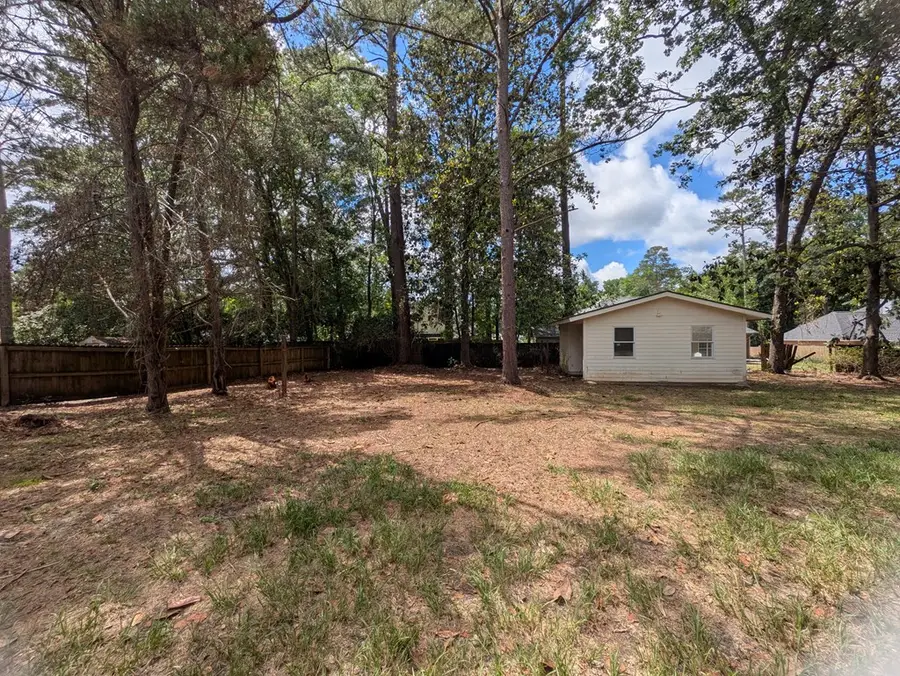 1411 E Washington St, Thomasville, GA 31792 - #3