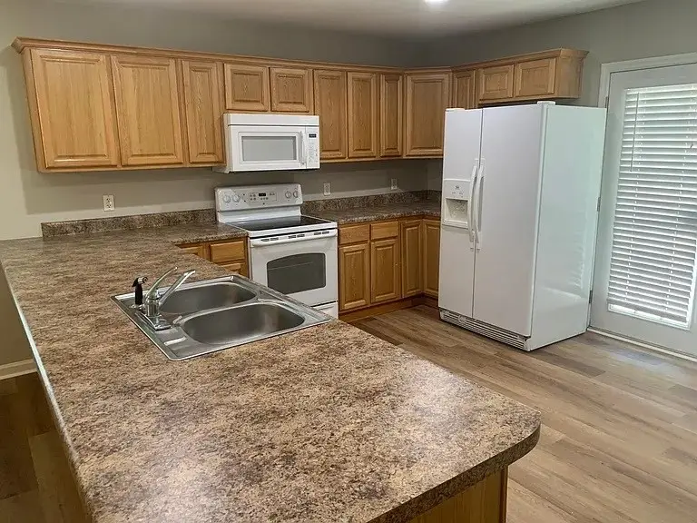 1115 Young St, Thomasville, GA 31792 - #2