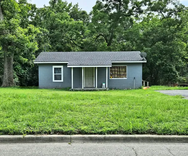 525 Love St., Nw, Pelham, GA 31779