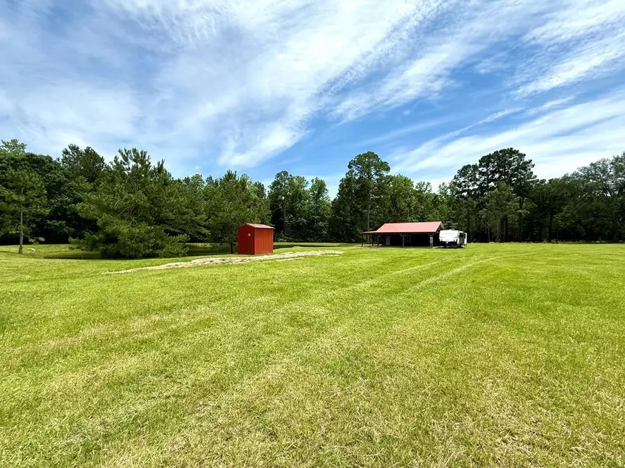900 Benton Rd, Ochlocknee, GA 31773 - #2