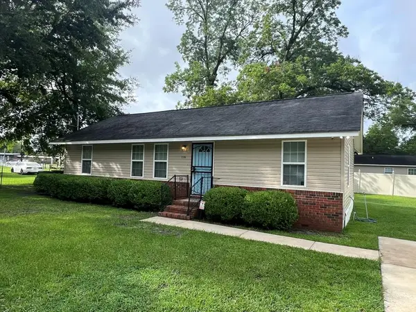 116 Feinberg St., Thomasville, GA 31792