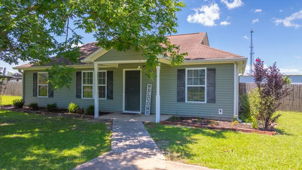 320 Williams Street, Pelham, GA 31779 - #1