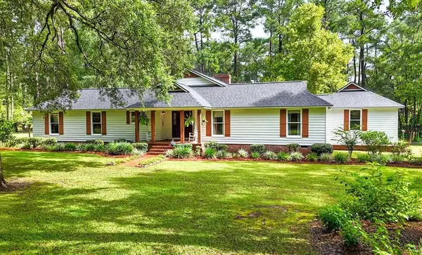 103 Plantation Ln, Thomasville, GA 31757