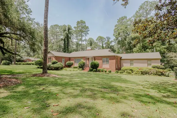 35 Oak Lane, Moultrie, GA 31768