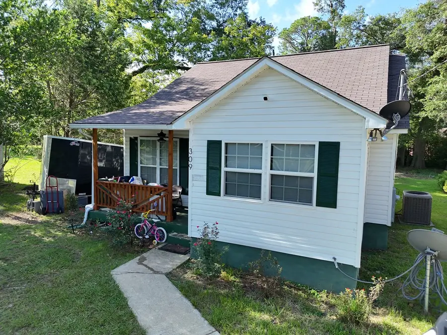 309 Allen St., Thomasville, GA 31792 - #2
