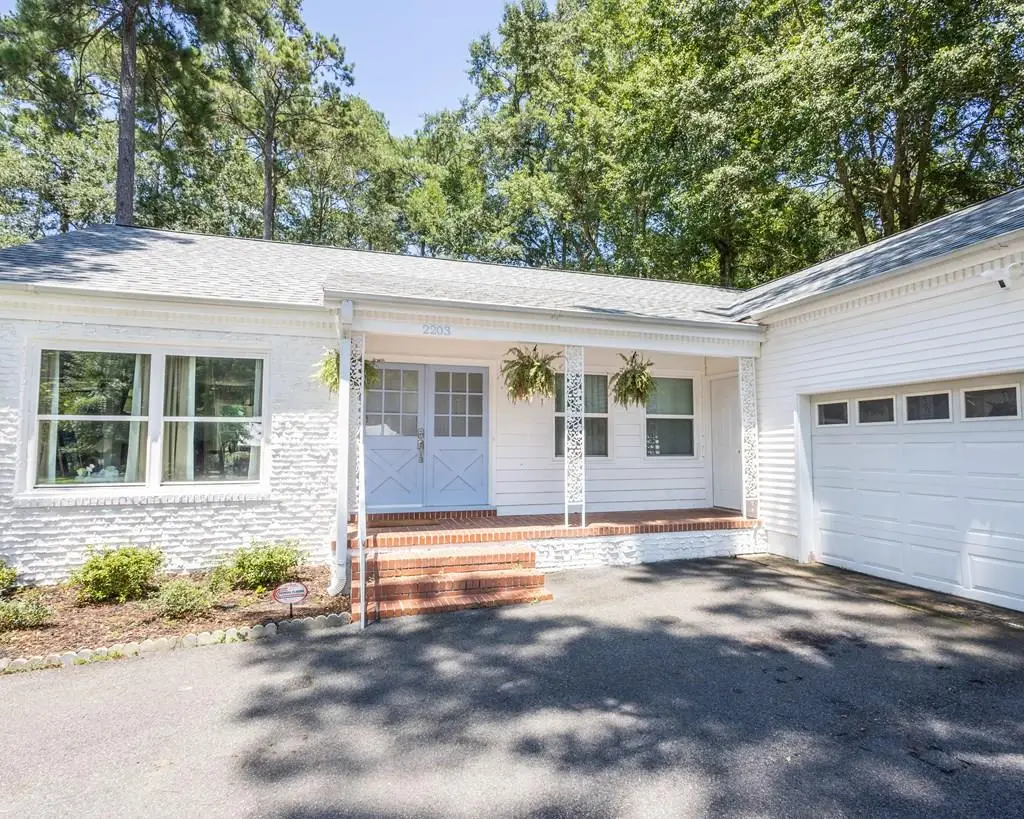 2203 Wimbledon, Thomasville, GA 31792 - #1