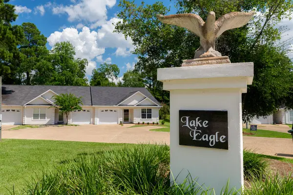 105 Lake Eagle, Thomasville, GA 31792