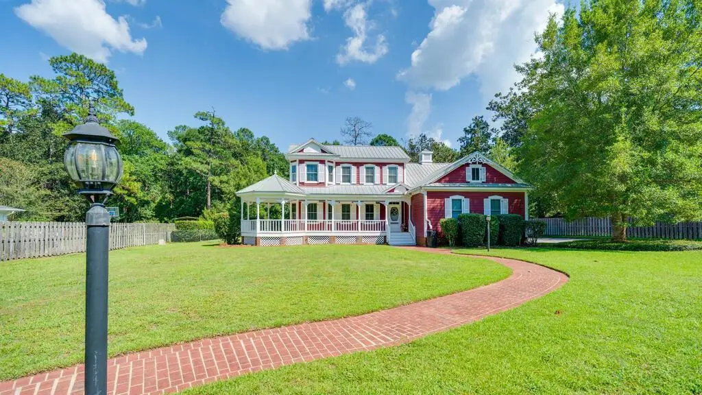 310 Greenleaf Ter, Thomasville, GA 31792 - #1