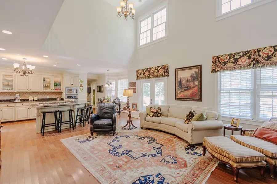 106 Hampton Court, Thomasville, GA 31792 - #3