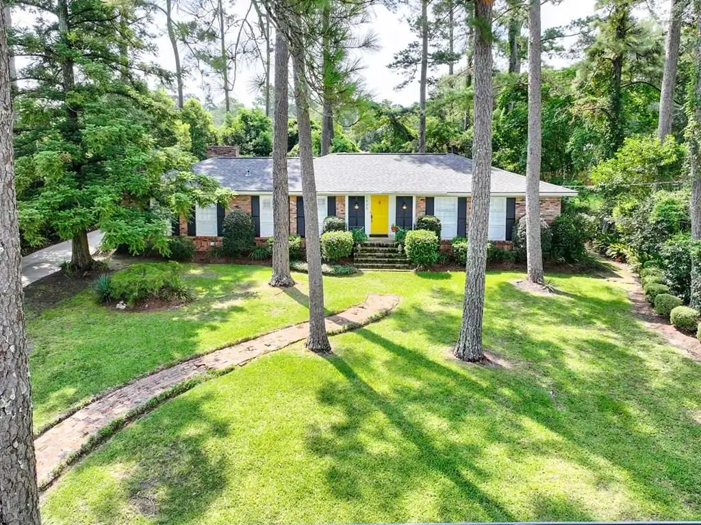 1406 E Washington Street, Thomasville, GA 31792 - #1