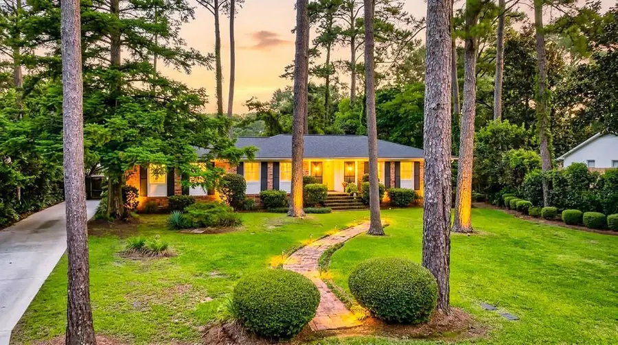 1406 E Washington Street, Thomasville, GA 31792 - #2