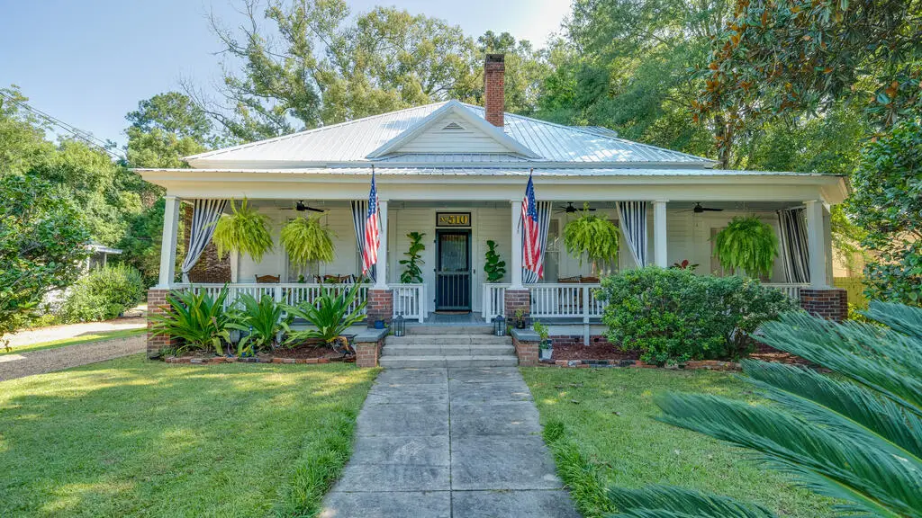 510 N Young St, Thomasville, GA 31792 - #1