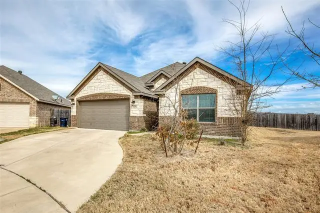 10329 Kingspoint Boulevard, Fort Worth, TX 76140 - Image #2